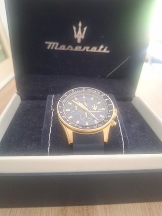 Reloj Maserati caballero azul y dorado