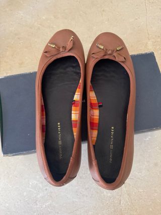 Bailarinas Tommy Hilfiger marrón, talla 39