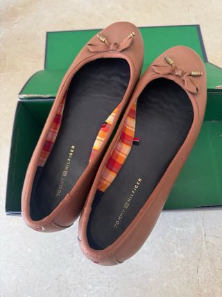 Bailarinas Tommy Hilfiger marrón, talla 39