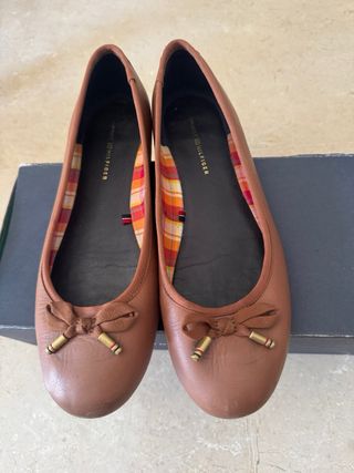 Bailarinas Tommy Hilfiger marrón, talla 39
