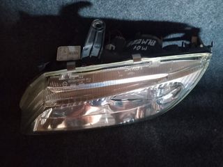 Faro delantero Nissan Almera II 2002