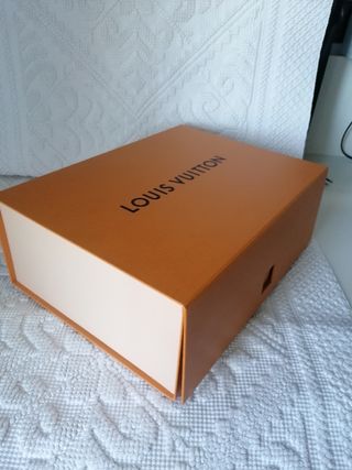 Scatola pochette Louis Vuitton