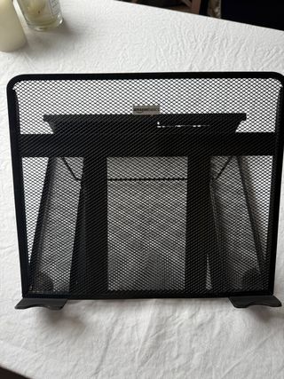 Soporte portátil Amazon Basics