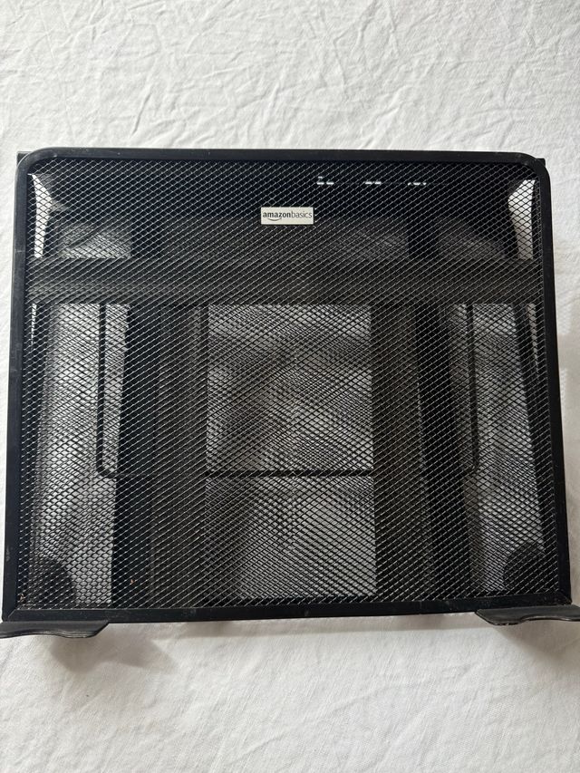 Soporte portátil Amazon Basics