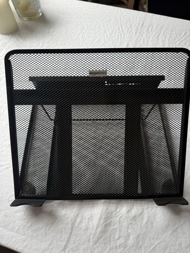 Soporte portátil Amazon Basics