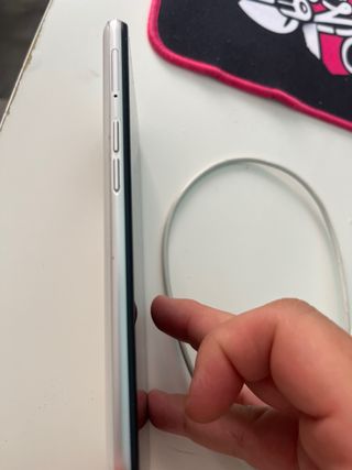 Realme 6i blanco - RMX2040 en su caja