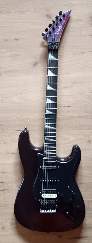 Guitarra tipo Jackson por partes