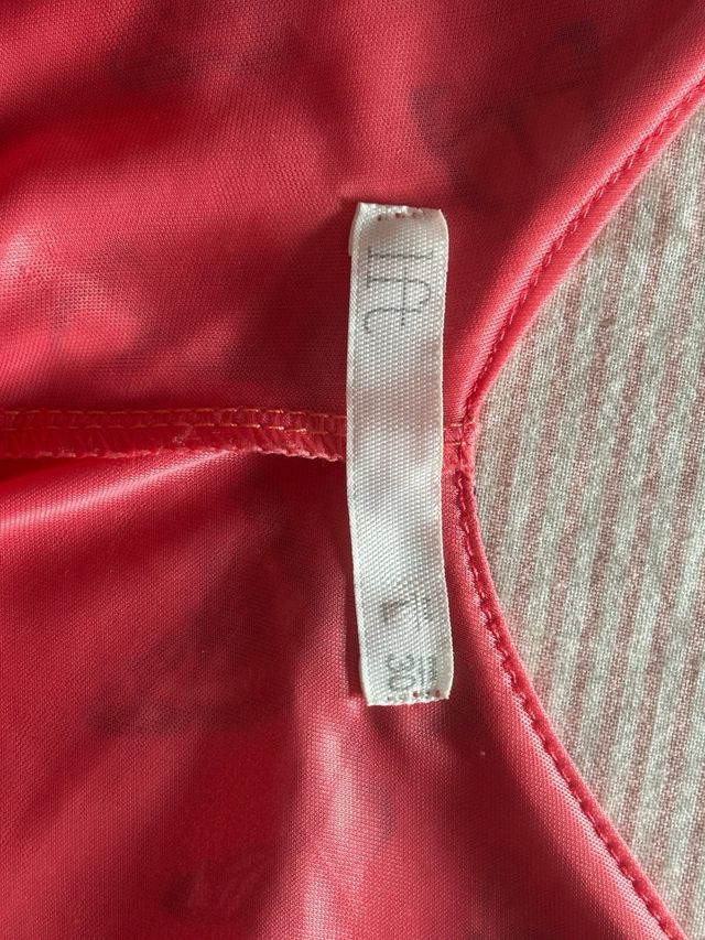 Top rosa estampado mariposas