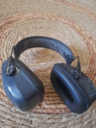 Cascos antiruido: 3M y Leightning L2