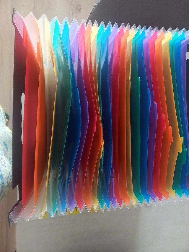 Carpeta expandible | Clasificadores arcoiris.