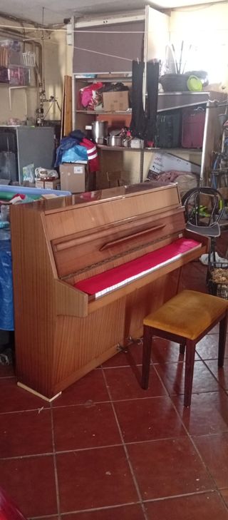 Piano Vertical de pared 