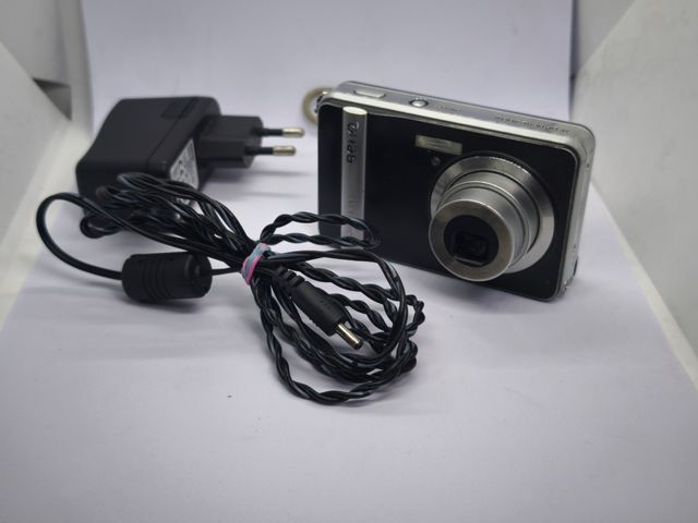 Cámara compacta BenQ - DC E800