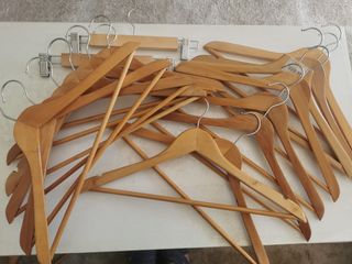 17 Perchas Madera Marrón