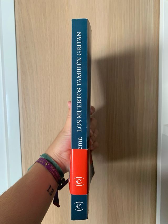 Los muertos también gritan