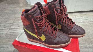 Botines Nike Dunk Sky Hi - Marrón