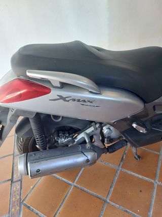 Yamaha X-Max 250cc - Carenado