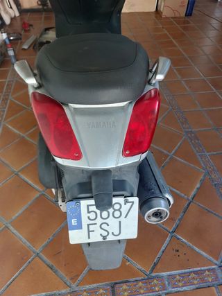 Yamaha X-Max 250cc - Carenado