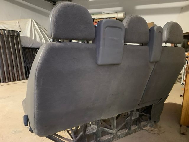 3 Asientos Ford Transit 2002