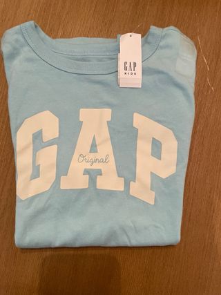 Camiseta GAP Kids celeste Talla 8
