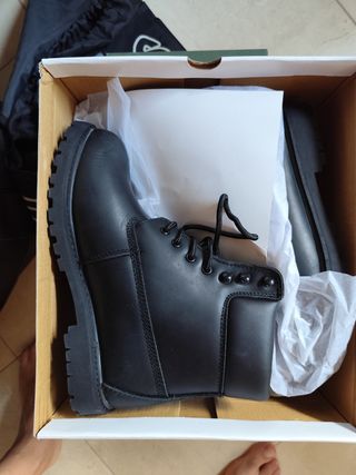 Botas  negras