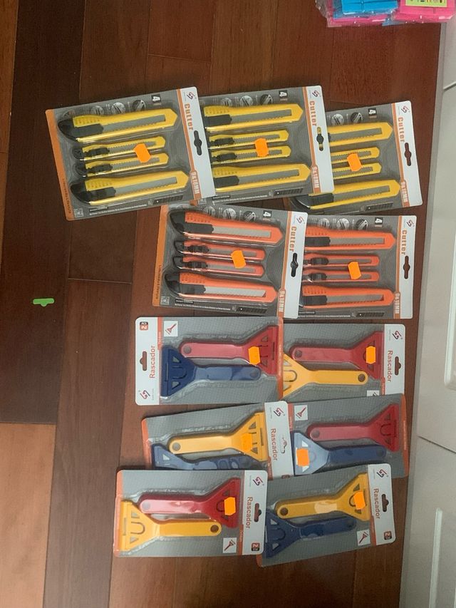 Cúter y rascadores - 12 uds