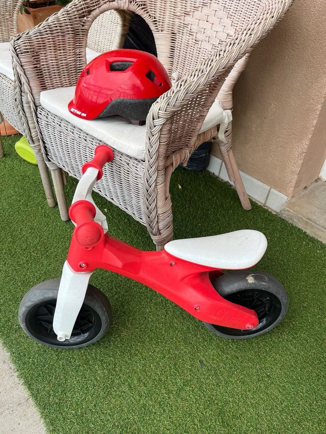 Bicicleta Chicco roja para niños