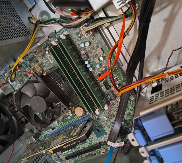 PC i7 di fascia alta, 32 GB di RAM, Wi-Fi Windows 11