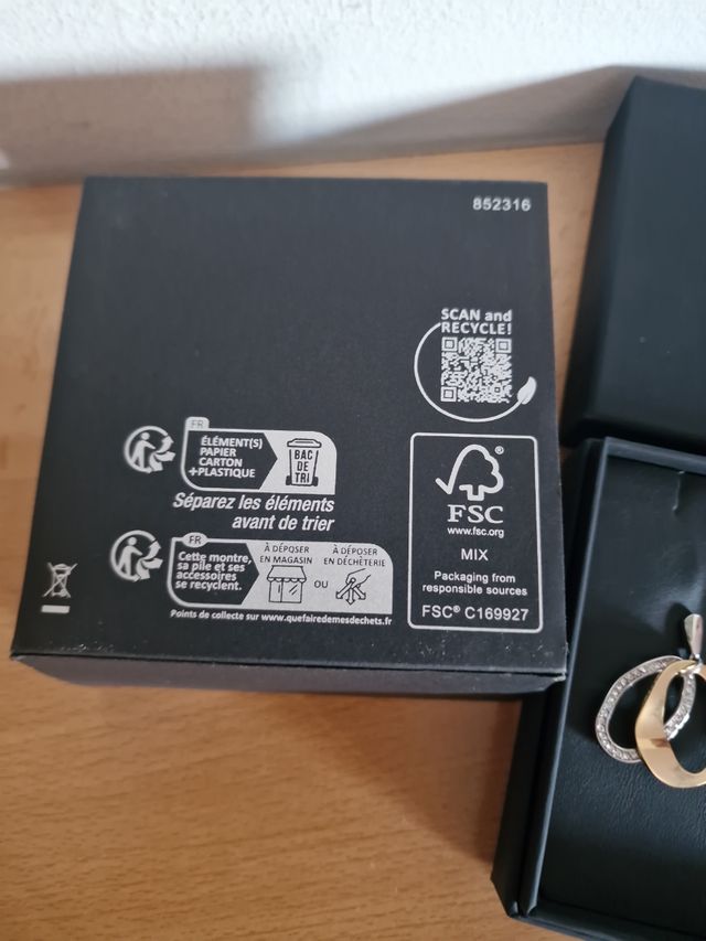 Pendientes Lotus Style dorados y plateados