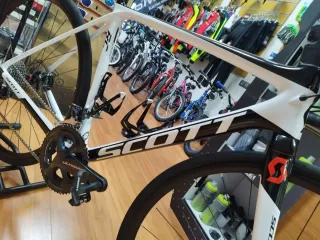 Bicicleta Scott Addict RC 20