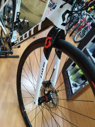 Bicicleta Scott Addict RC 20