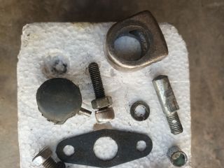 Repuestos moto: Tornillos y piezas