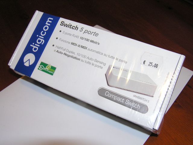 Switch Digicom 5 porte 10/100Mbit