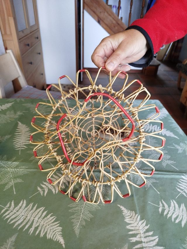 Cesta vintage para huevos