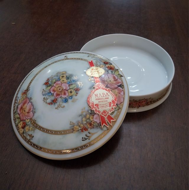 Portagioie porcellana Limoges France M.A.B.A