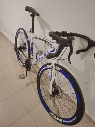 Bicicleta de carretera urbana Helliot