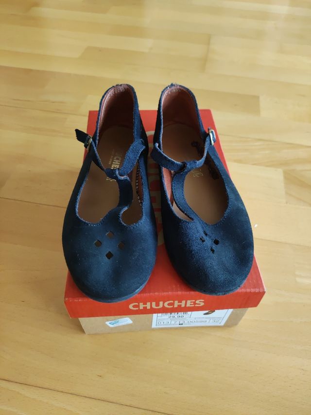 Merceditas Chuches niña ante marino 32