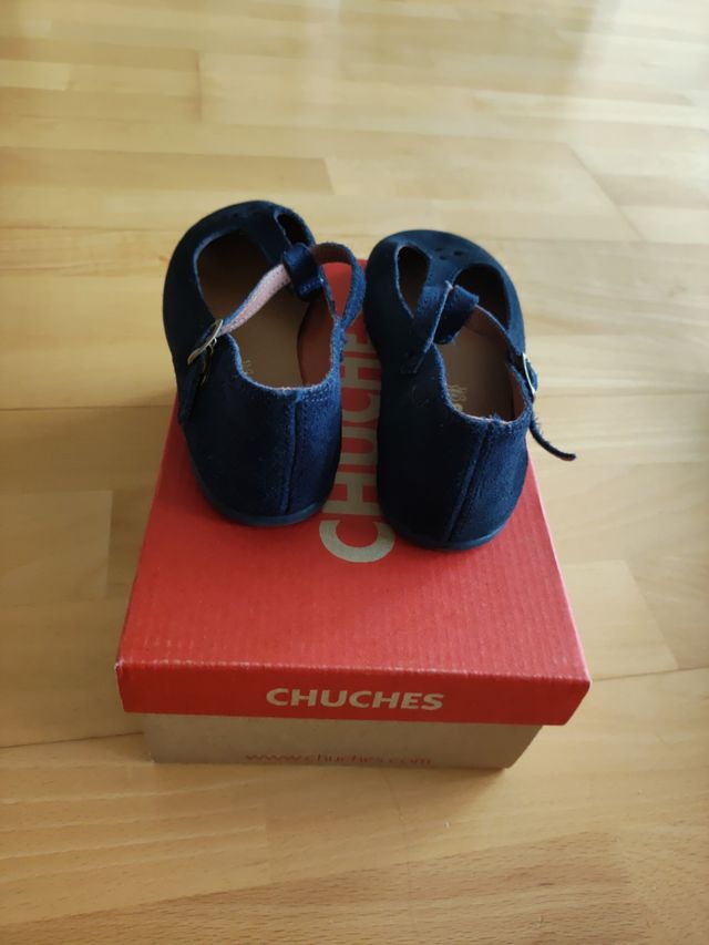 Merceditas Chuches niña ante marino 32