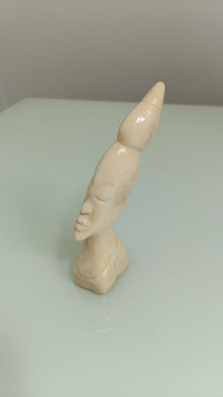 Escultura africana hueso tallado