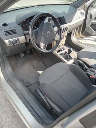 Opel Astra 2008