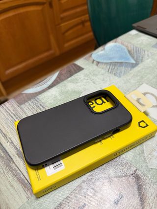 Custodia RHINOSHIELD per iPhone 14 Pro