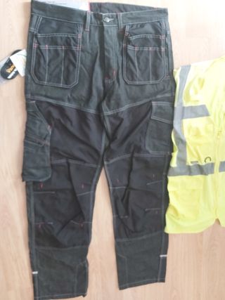 Pantalón de trabajo + chaleco reflectante