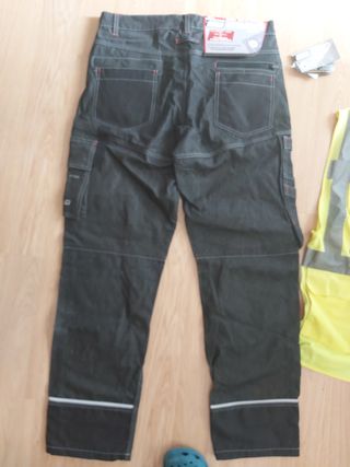 Pantalón de trabajo + chaleco reflectante