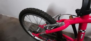 Bicicleta Orbea B&G 20" rosa. Roundtech Tubing.
