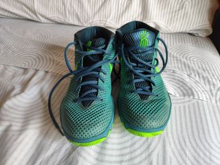 Nike Kyrie Irving 1 "Australia"