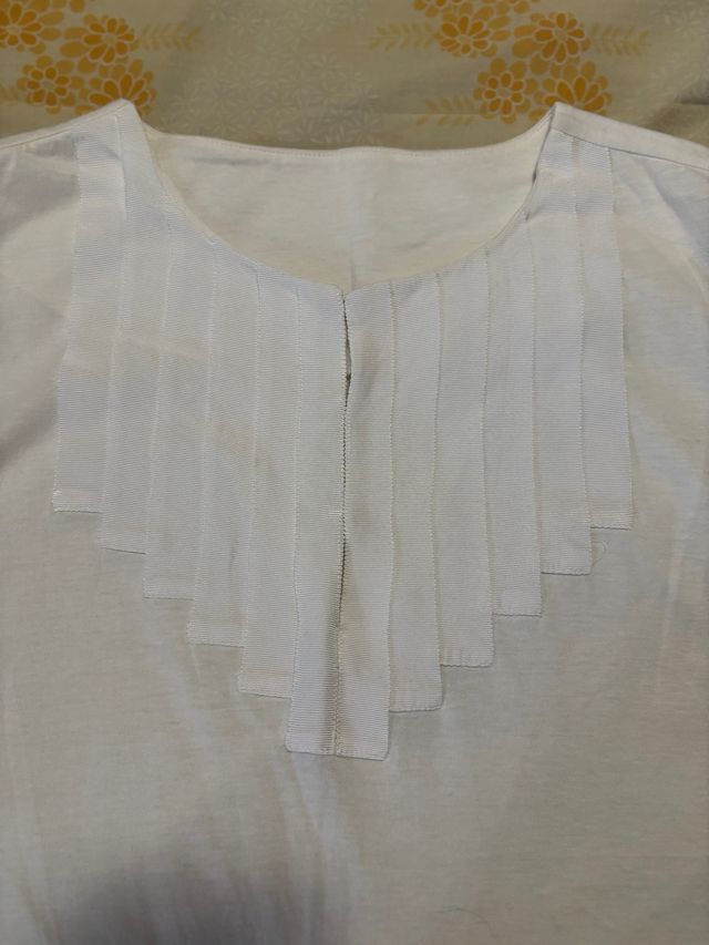 Blusa blanca sin mangas