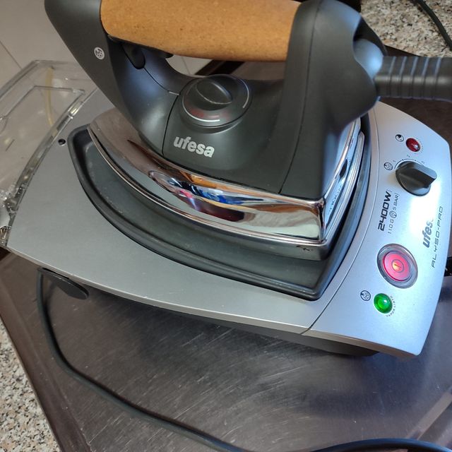 Plancha Ufesa Alyso-Pro 2400W