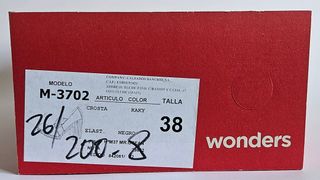 Zapatos Wonders de tacón, piel vuelta. Talla38.