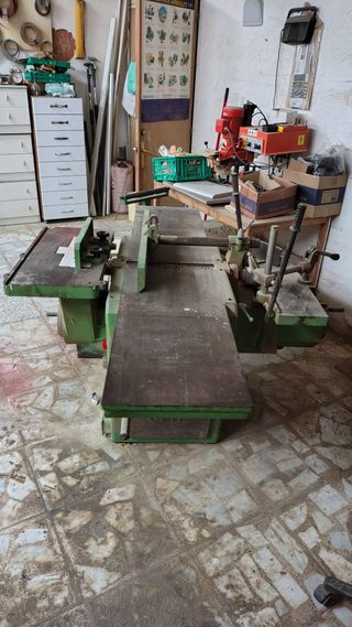 Ecuadradora y Maquina Combinada de madera