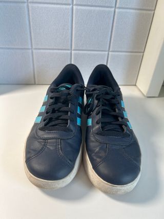 Zapatillas Adidas - Negras con Verde Agua