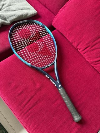 Raqueta Yonex Ezone 26